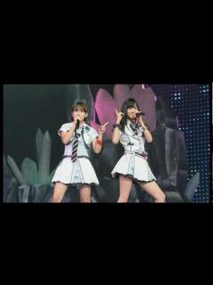 [x]AKB48 あつみな 前田敦子×高橋みなみ - YouTube