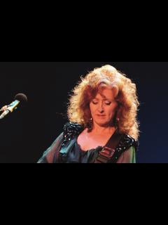 [x]Bonnie Raitt’s Capitol Records Music Video Catalog Newly Remastered