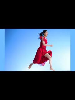 [x]浅田真央、「ひざサポートコラーゲン」の新CMに出演（メイキング インタビュー ひざコラ／浅田真央） - YouTube