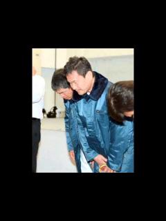 [x]辛坊治郎さんと岩本さんヨット遭難事故で奇跡的に救助！会見行う - YouTube